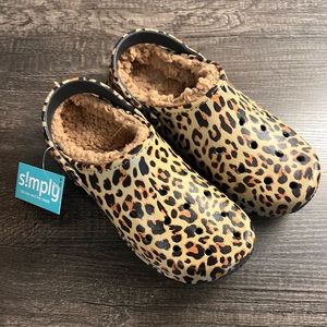 Simply Southern Leopard fur lined “crocs”.
